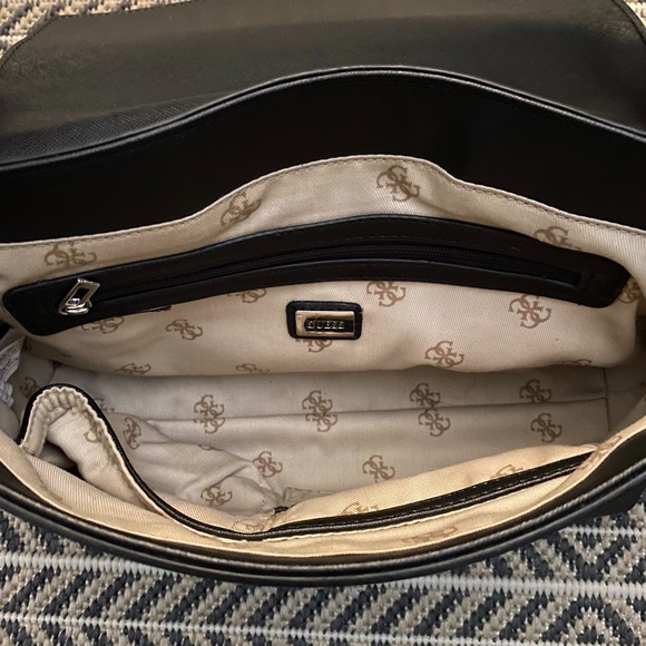 Guess Handbag - Picture 6 of 10